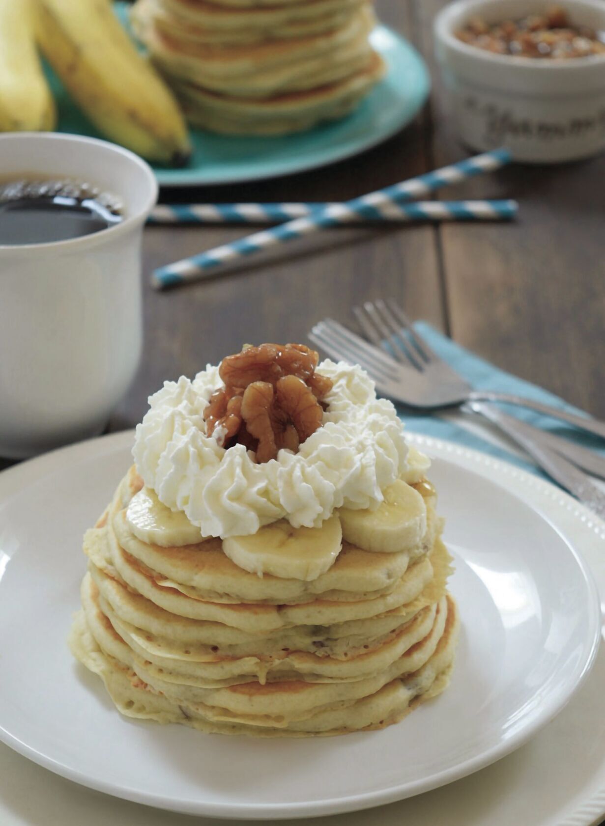 Banana and nut pancakes
